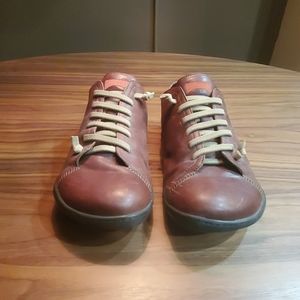 Leather red/brown minor scuffs